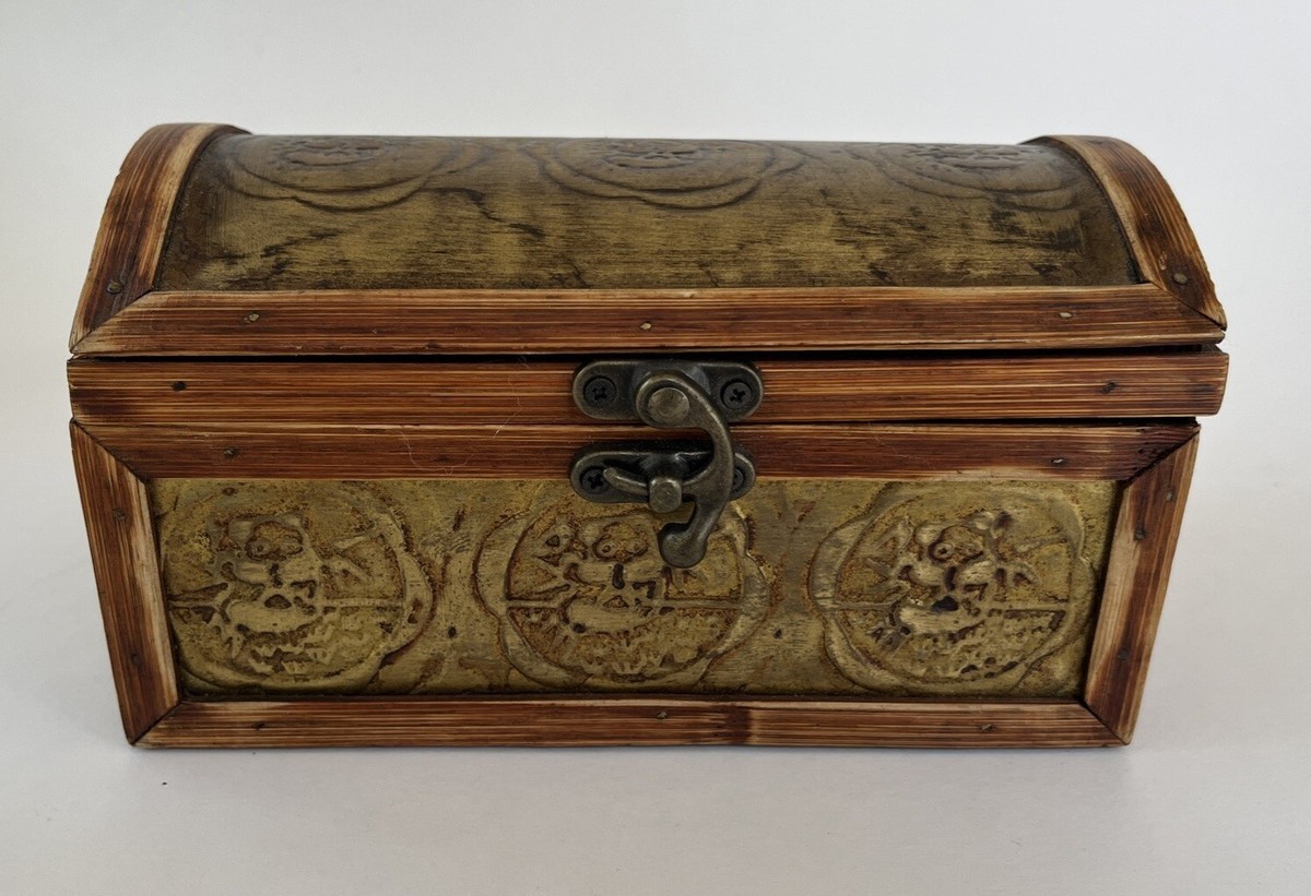 Vintage Box With Decorated Metal Wood Trim Unique Clasp 7x4”. | eBay