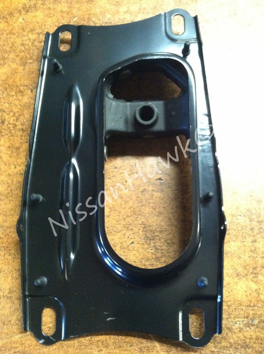 NEW OEM NISSAN 300ZX 1990-1996 SHIFTER SUPPORT BRACKET | eBay
