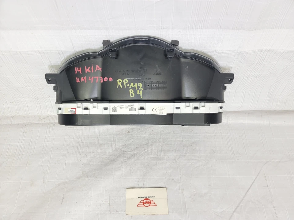 Cuadro de instrumentos velocímetro Kia Rondo 2014-2016 calibre KPH OEM 94002-A4041 Foto 3 de 4