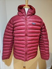 Patagonia Men's XL Down Sweater Hooded Jacket. Carmine Red. MSRP 329.