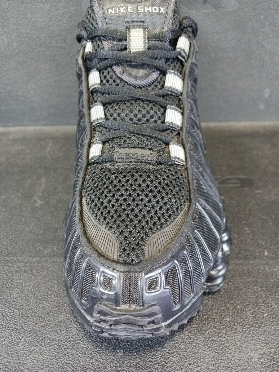 NIKE SHOX TL Triple Black (RARE) US sz. 4 (BV1127-001) PRE NIKE SHOX TL Triple Black (RARE) US sz. 4 (BV1127-001) PRE