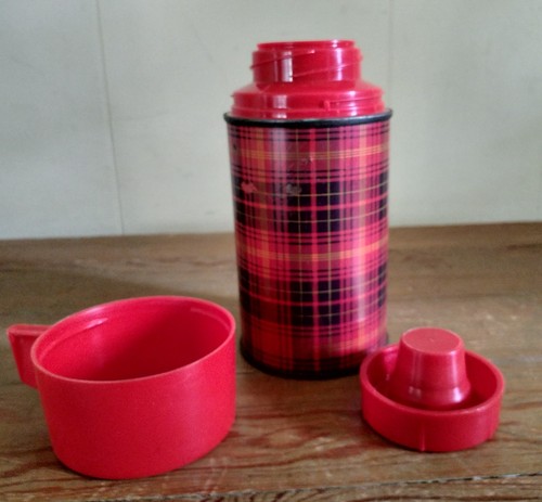 VINTAGE 1960'S ALADDIN METAL RED PLAID THERMOS 8 OZ HALF PINT FOR LUNCH BOX