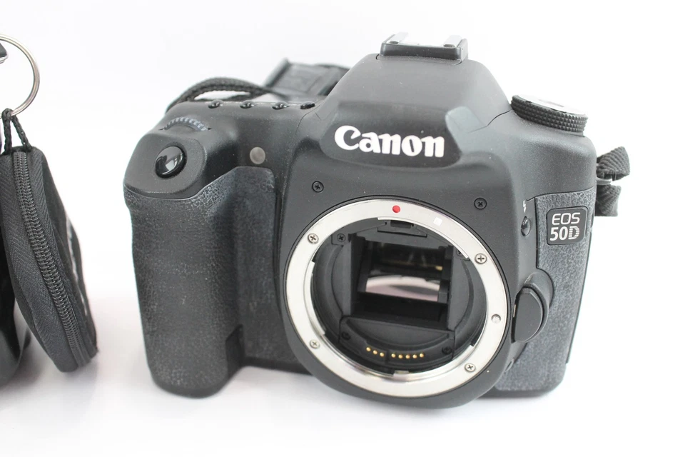 DSLR Digital Cameras Inc Canon EOS 50D & Konica Minolta Dynax 7D x 2 - Image 3 of 4