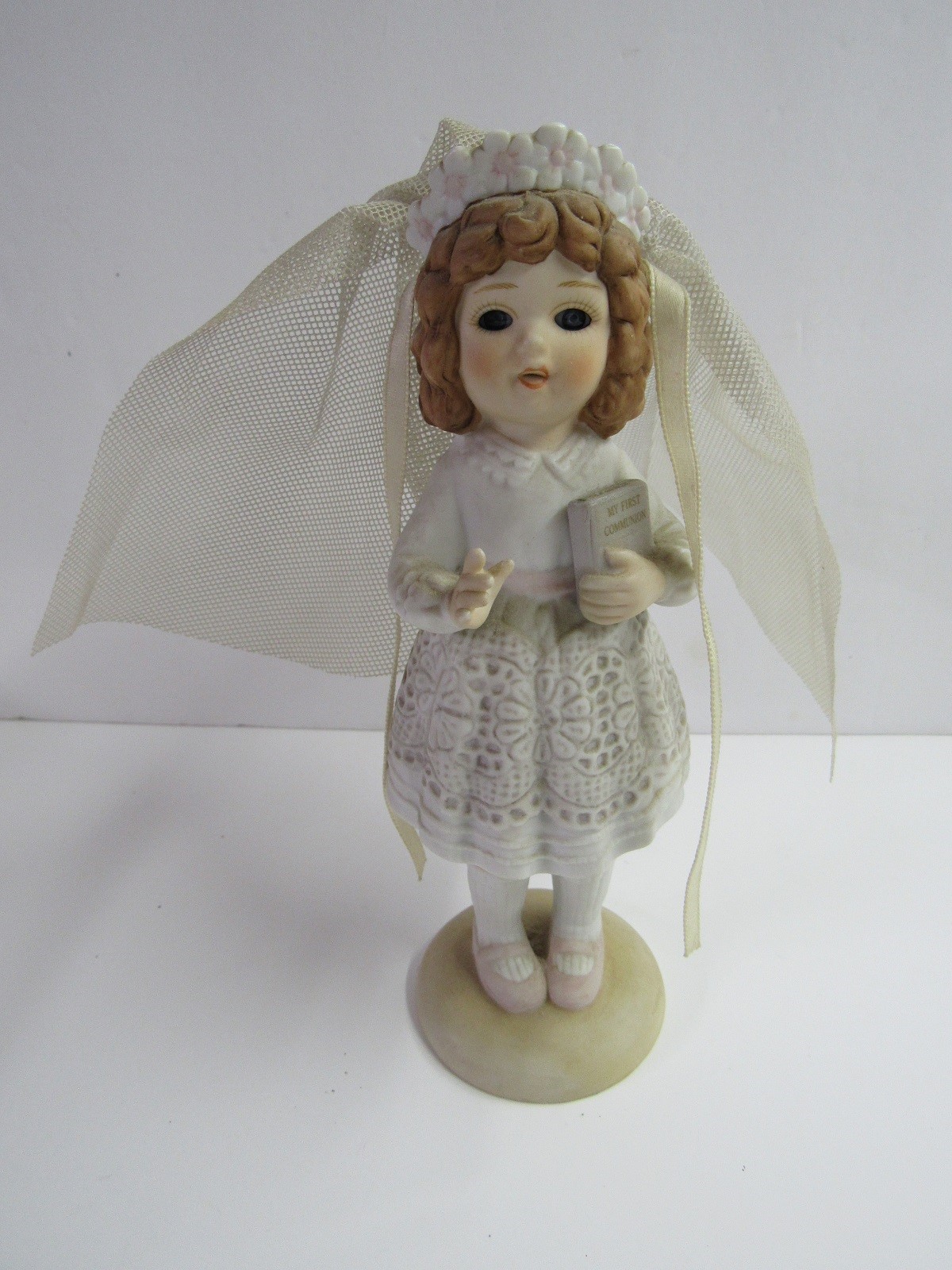 Enesco The Victorians Mary First Holy Communion Porcelain Doll Free Shipping
