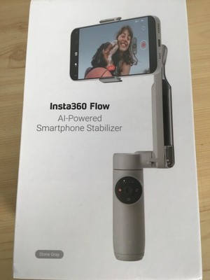Insta360 Flow KI-betriebener Smartphone-Stabilisator - Brandneu Versiegelt
