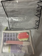 MARY KAY Pedicure 5-Piece Gift Set...Fizzies/Scrub/Toe Sponges/File Bag - NEW