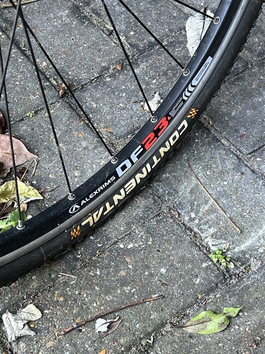 Cross Trail Bike. Brand New Condition - Picture 4 of 6