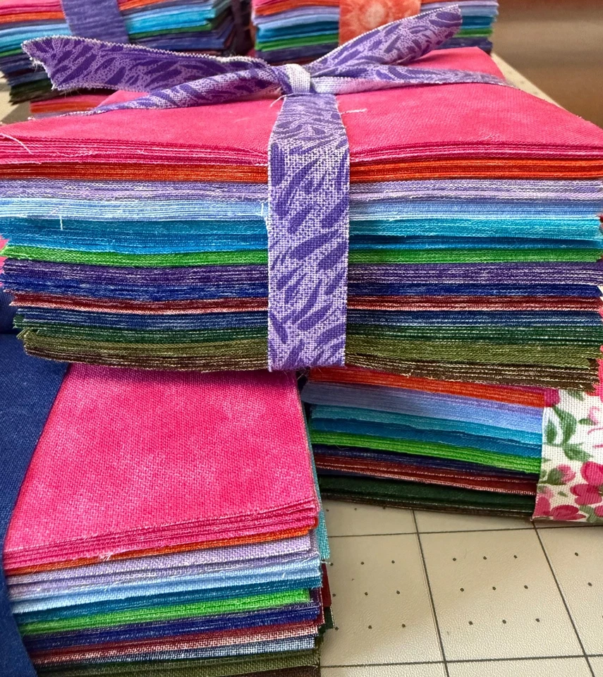4 x 4 fabric squares, 100% cotton, 140 pcs, 14 colors, 10 of each color - Image 2 of 3