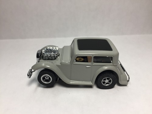 AFX-tras  '32  HOT PEPPER Sedan  GRAY AW chassis  use on Aurora AFX TYCO HO  NEW - Picture 2 of 7