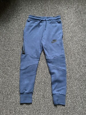 tech fleece joggers junior