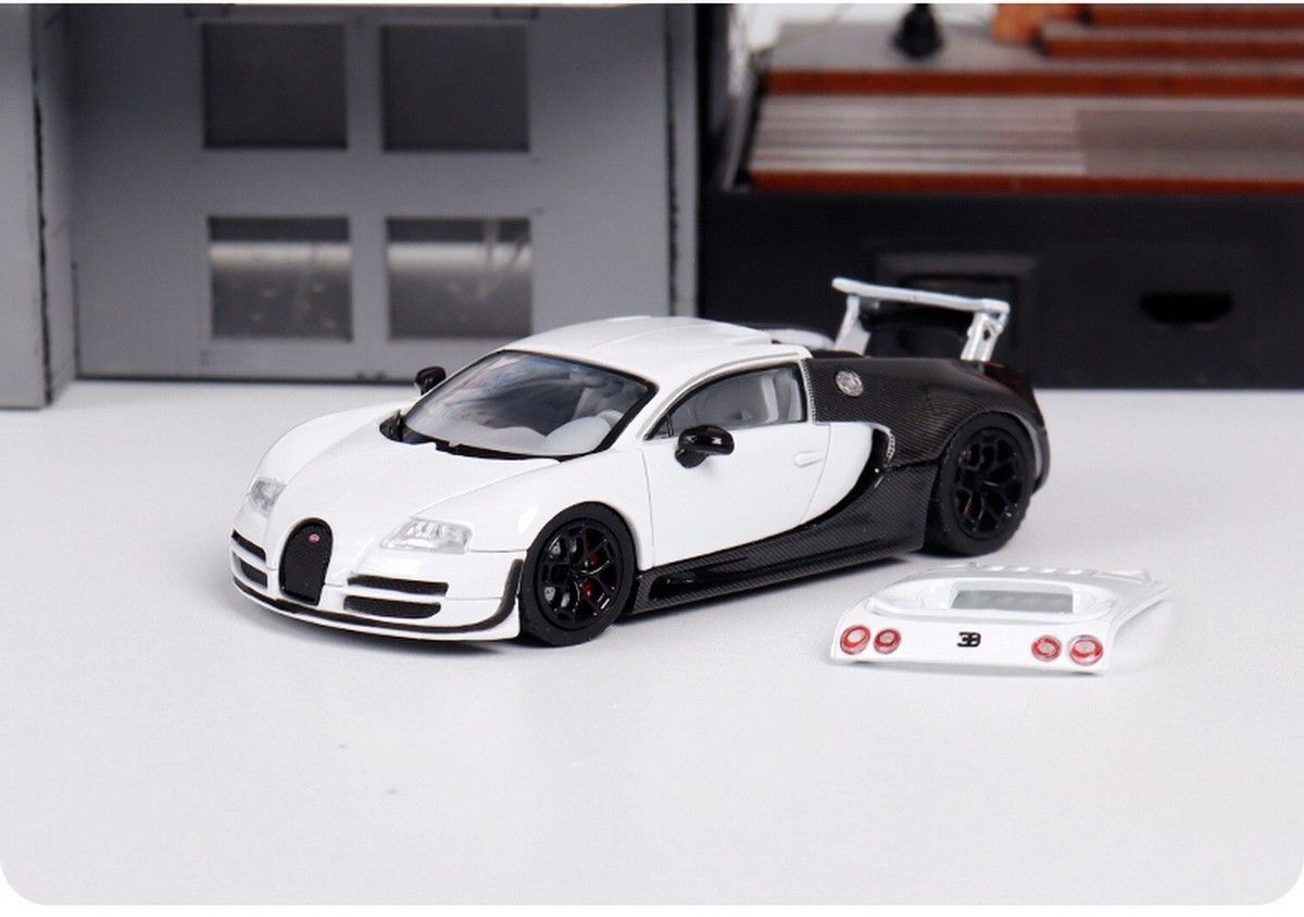 Mortal 1/64 Bugatti Veyron Grand sport Black/White Diecast Car
