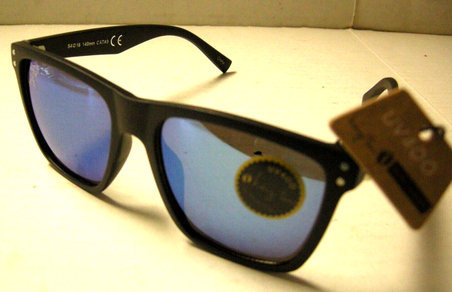Hang Ten Black Plastic Sunglasses with Blue Reflective Lenses - New-image