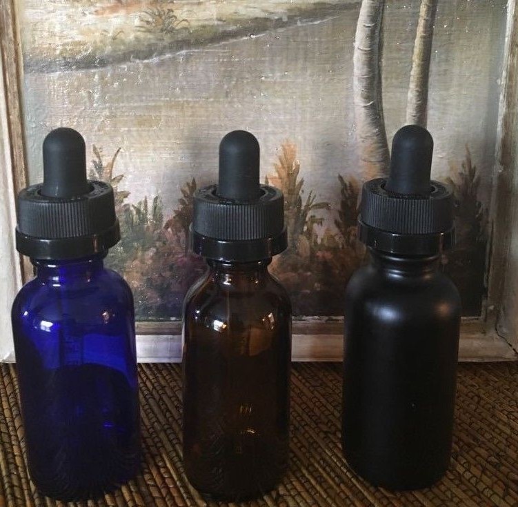 3ct-1oz Calibrated Child Resistant Glass Droppers, Assorted Colors Glass Bottles