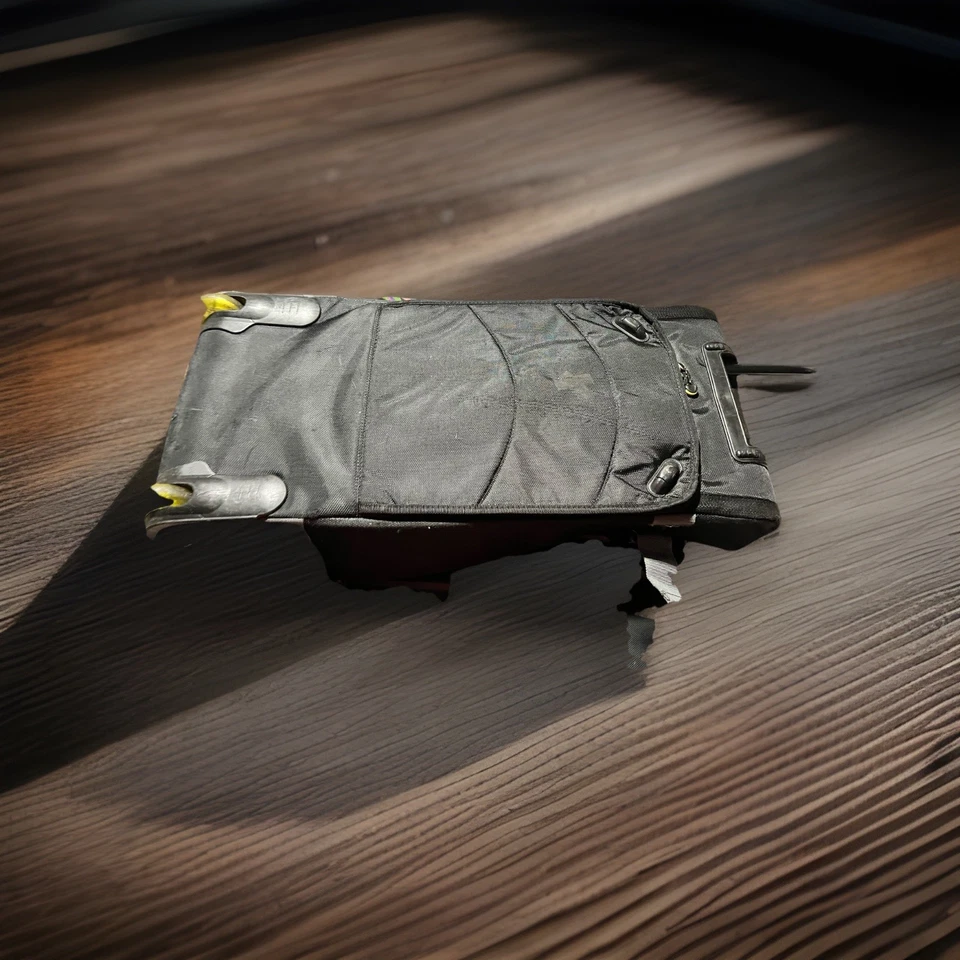 Ricardo Beverly Hills Bolsa de Lona con Ruedas Mochila de Equipaje 30” ~ Usada Buena Foto 4 de 4