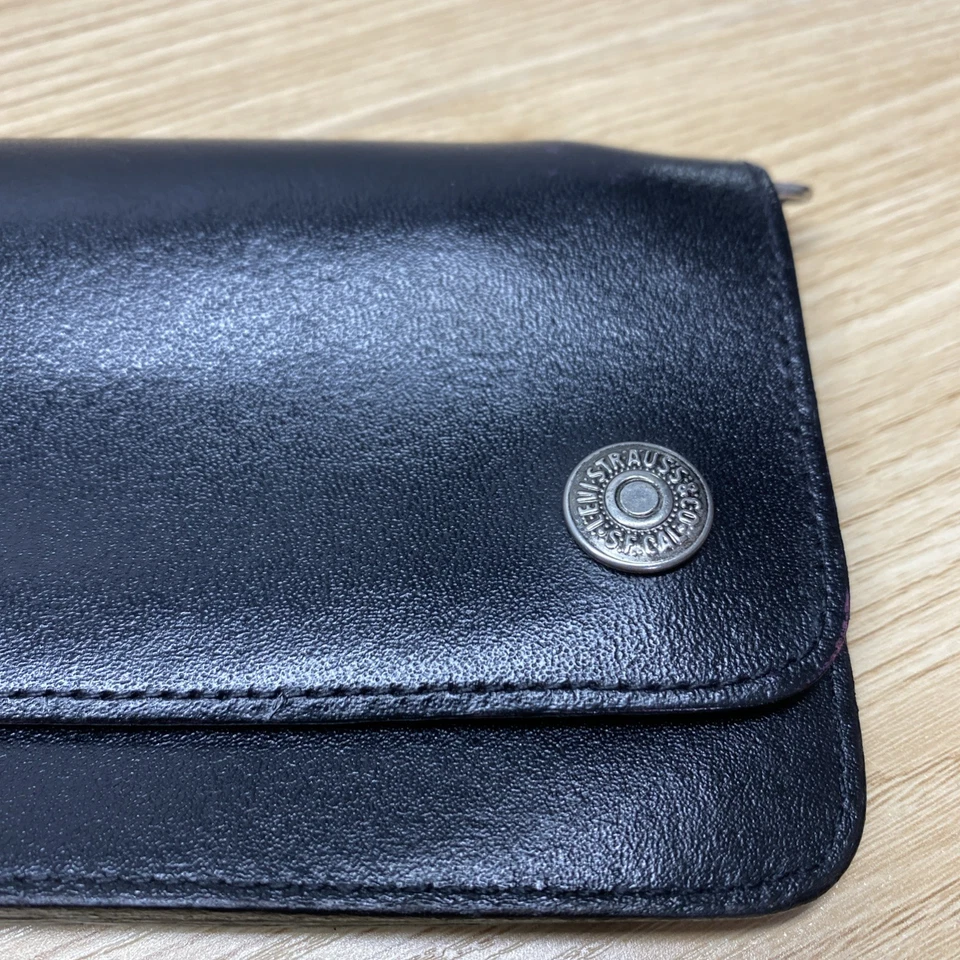 Cartera de Colección Marca Levis Cadena Cuero Negro Motociclista Camionero Grunge Chequera LEER Foto 2 de 4