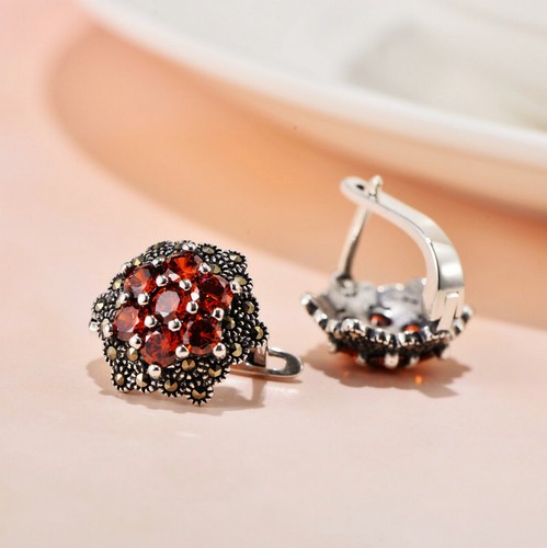 Real 925 Sterling Silver Natural Garnet Cubic Zirconia Vinatge Earrings Stud - Picture 8 of 9