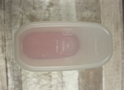 Tupperware Vintage Container 1613-7 with Red Lid - 7 15 Cups - 1.7