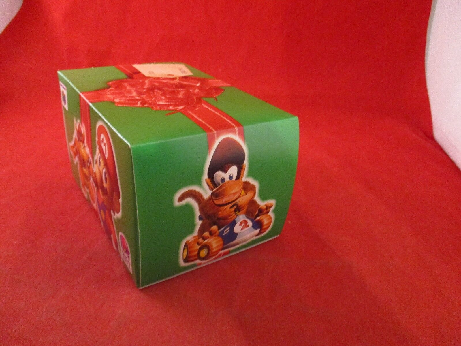 Nintendo 64 Super Mario Donkey Kong Fox McCloud Taco Bell Kids Meal box  (1997)