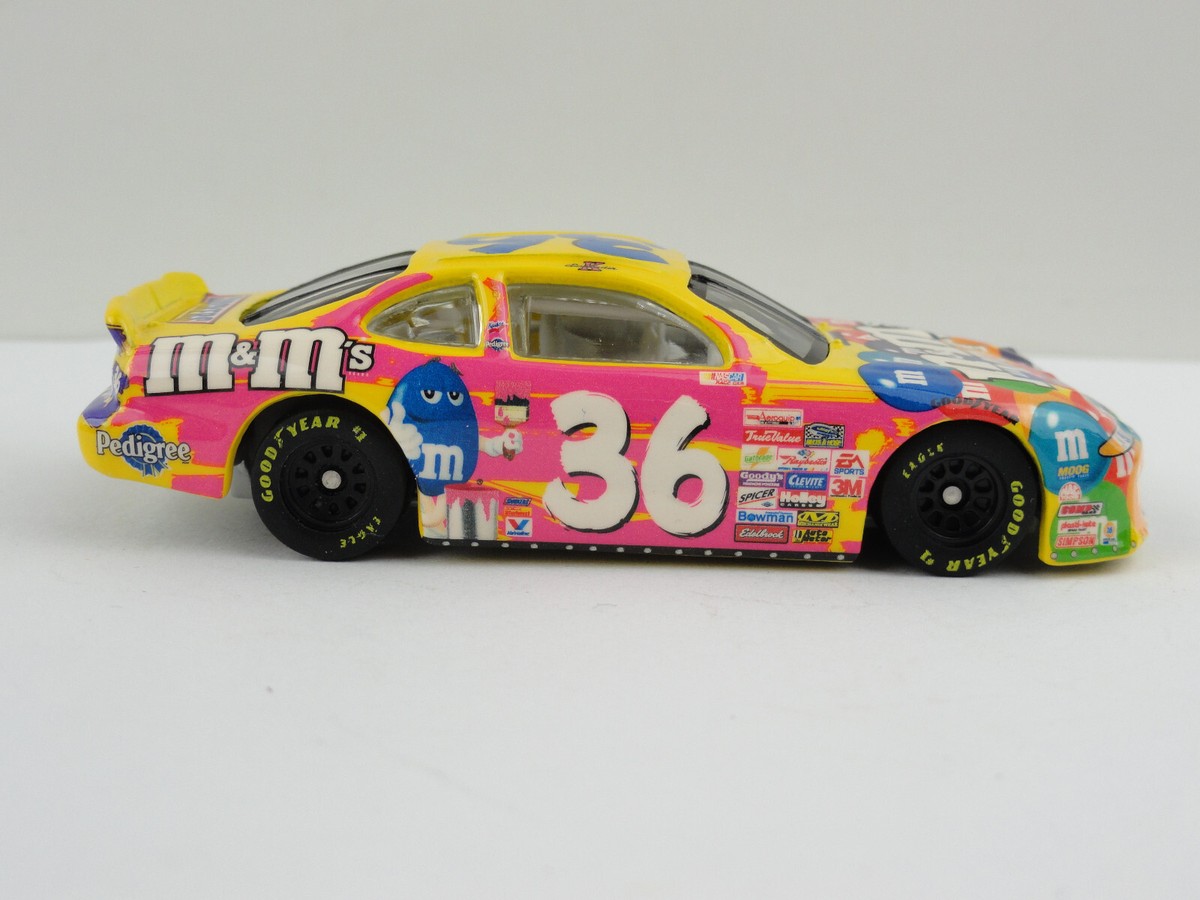 ミニカー Hot Wheels NASCAR 36 M&M's 1:64 NASCAR #36 Pit Board M&M's Hot Wheels Racing 1-64 Scale