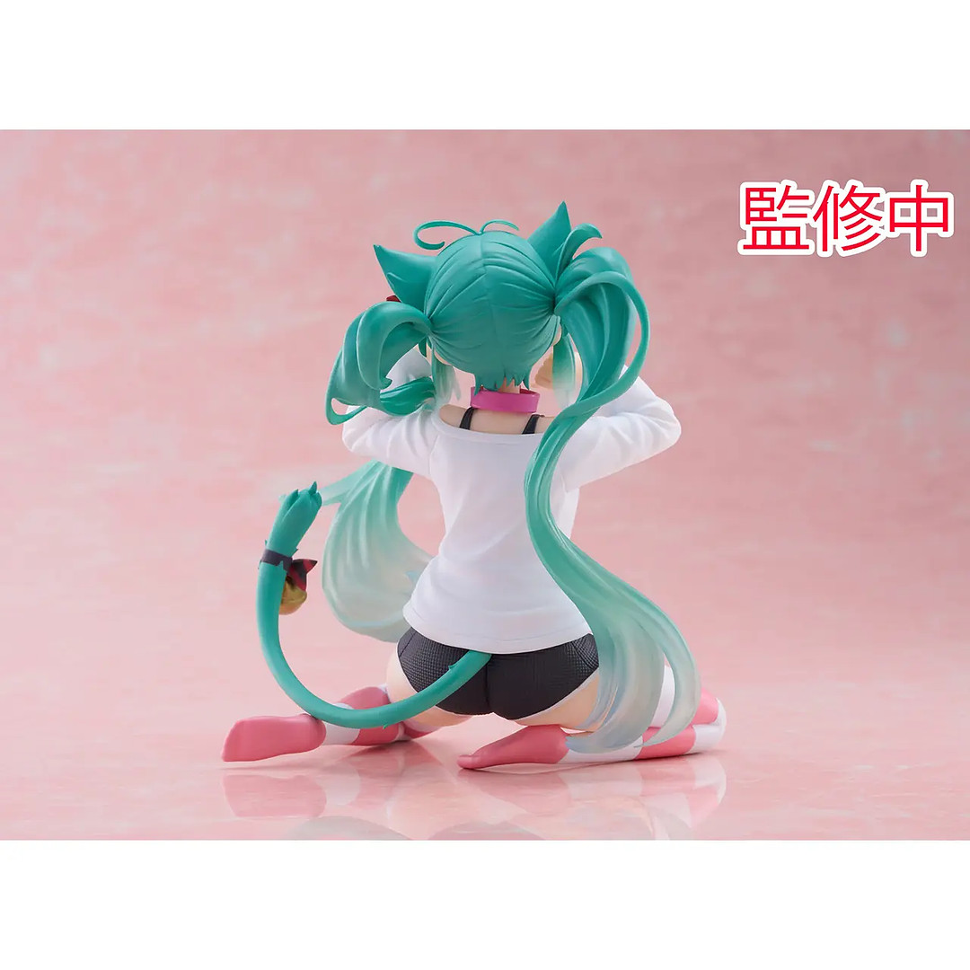 Hatsune Miku Desktop Cute figure with cat ears t shirt ver. TAITO Japan