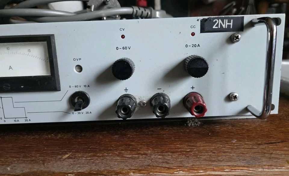 DELTA ELEKTRONIKA SM6020 Labornetzteil 30V 20A 60V 10A - Bild 2 von 4