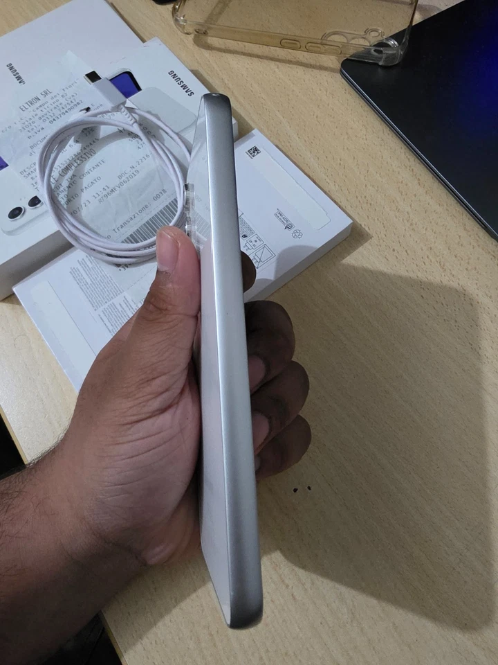 Samsung Galaxy A54 5G · 256GB, foto 3 di 5