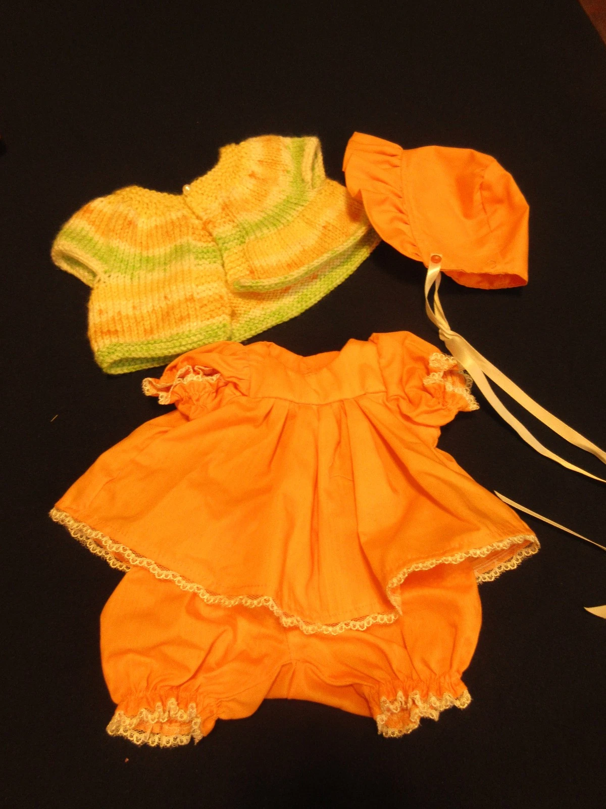 VETEMENTS LOTTO VESTITI VINTAGE BABY DOLL TAGLIE 14" 20" PER LO PIÙ FATTI A MANO