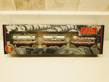 Bachmann 37-665  (Set Of 3) 14 Ton Tank Wagons  BP/Shell Silver BNIB