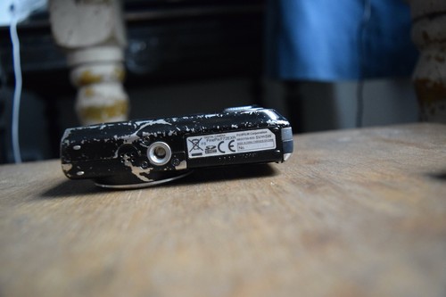 Fujifilm FinePix F72 EXR 10.0MP 10x Digital Camera Black. Read Description - Picture 9 of 16