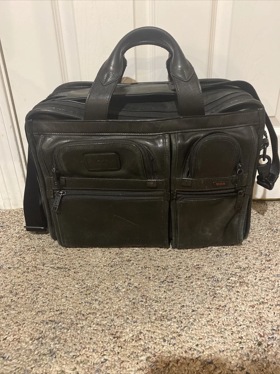 Tumi Bag Leather Business 96141DH Carry On Black Shoulder Bag Travel Luggage