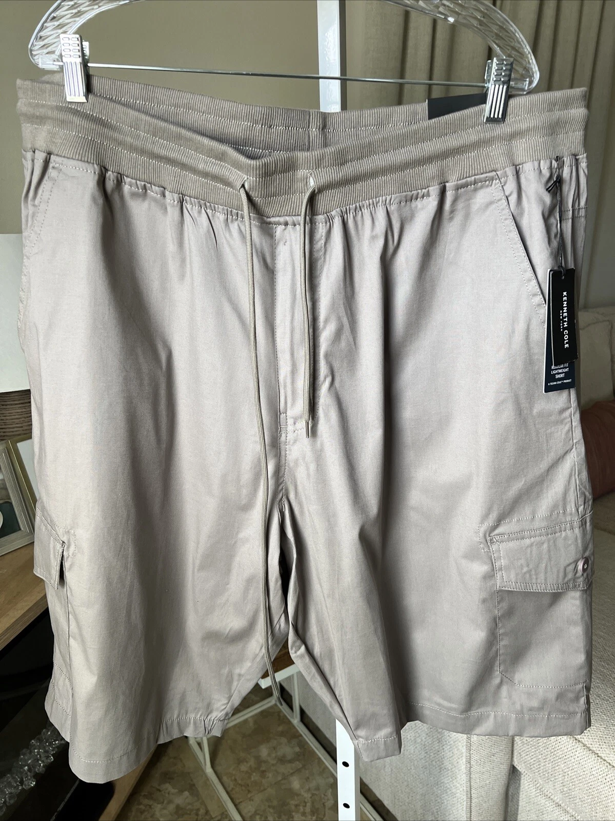 Kenneth Cole Mobility Cargo Shorts Grey Size 46 NWT