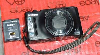 Nikon Coolpix S8100 Compact Digital Camera 12.1 MP 10x Zoom | HAS FLAW PLZ READ