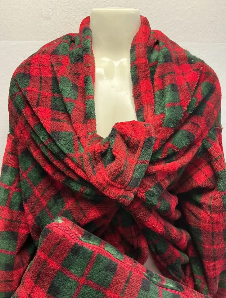 2 Stück 2in1 Deko Kissen mit Ärmeldecke 150x200cm rohweiß grün Tannenbaum - Bild 2 von 3