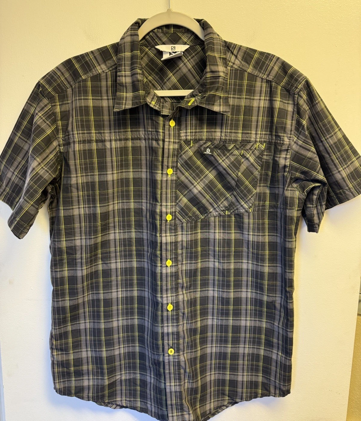 Salomon Mens Top Plaid Button Up Shirt Short Sleeve Outdoor Casual Hiking Medium