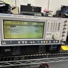 Rohde & Schwarz SMIQ 03B, Signal Generator, 300kHz-3.3GHz