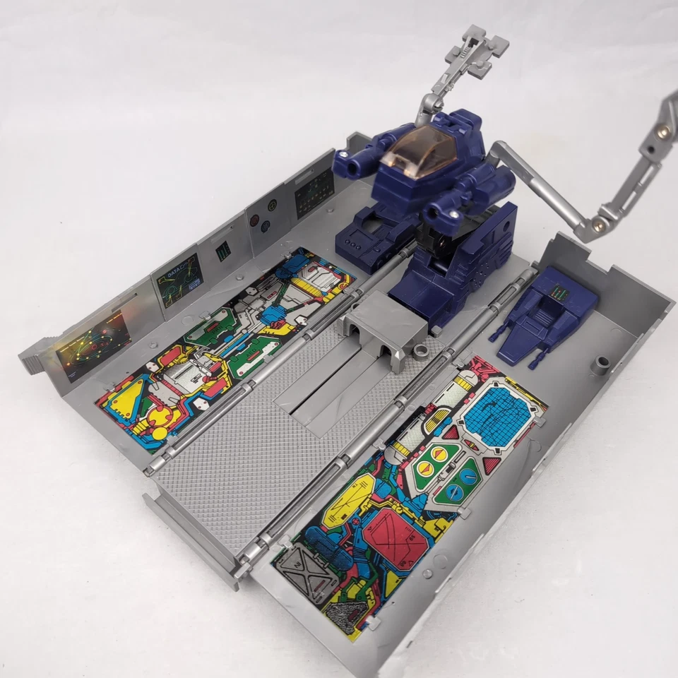 G1 Transformers Lot Optimus Trailer Astrotrain Strafe Cutthroat Topspin 1980's - Image 2 of 4