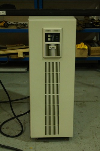 Liebert GXT 10000 VA - 10KVA - Online sine wave UPS - new cells - 90d RTB - Picture 3 of 12