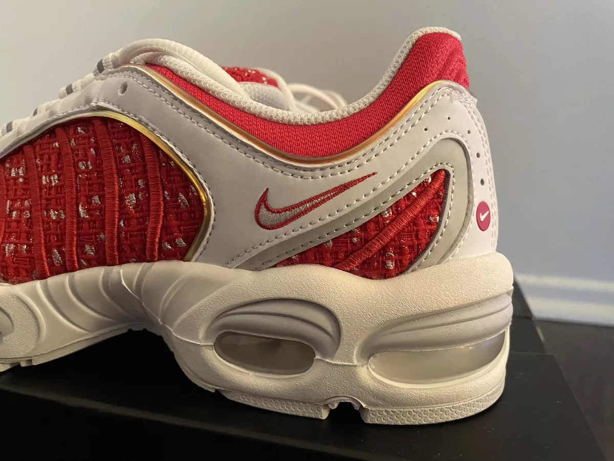 Nike supreme air max deals tailwind