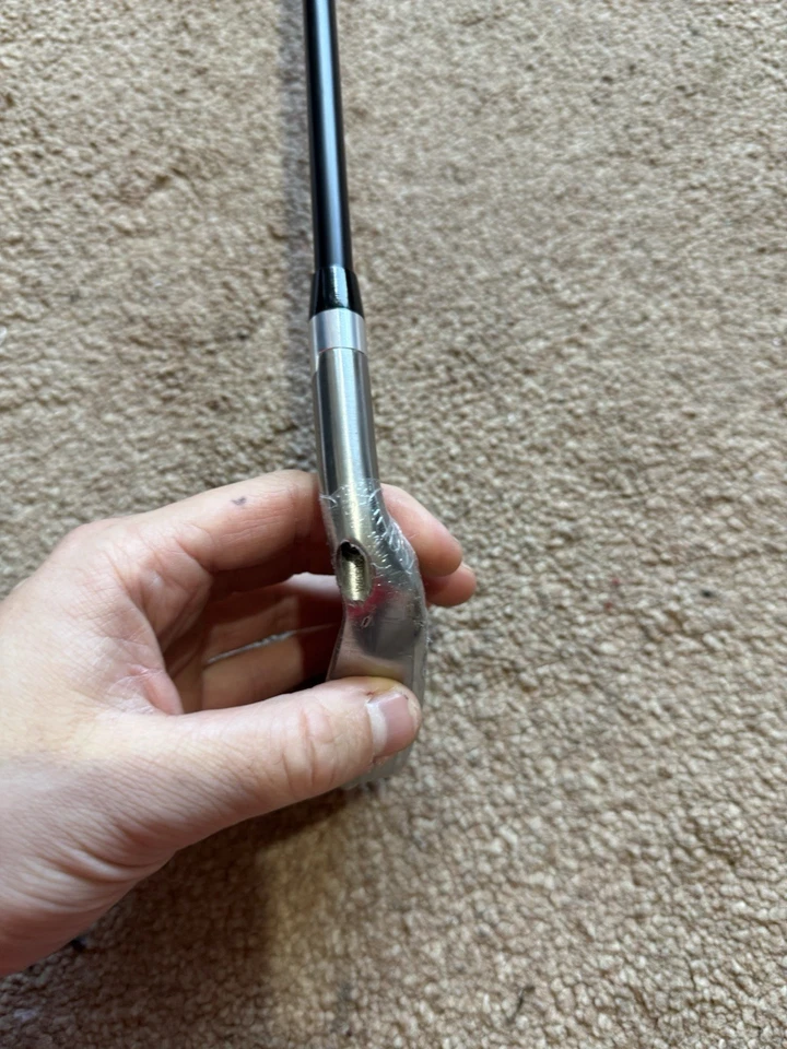 Cobra Air X Ultralite 7 Iron KBS Tour Graphite Iron 75 R Right Handed Golf Club - Image 4 of 4