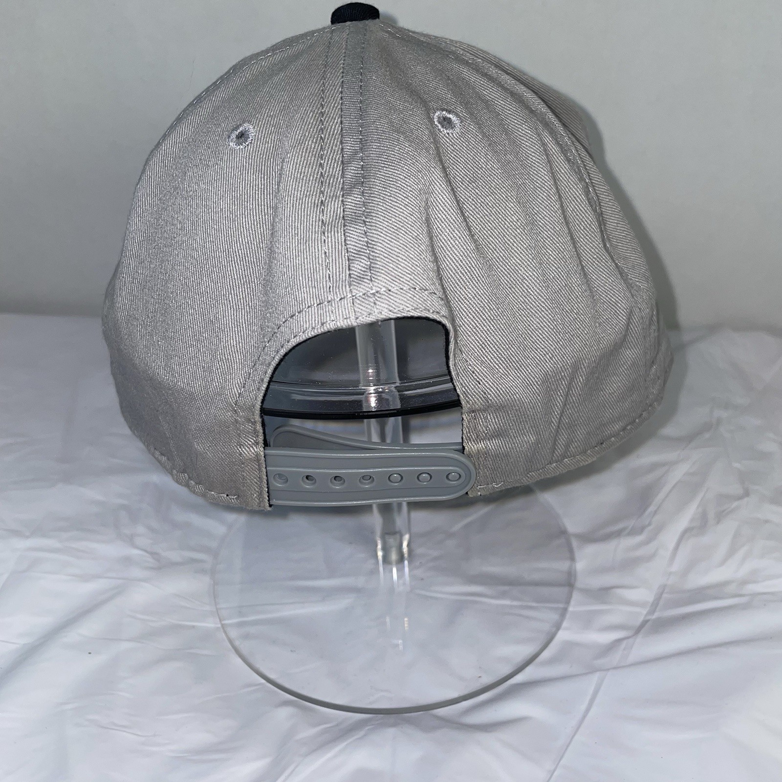 Nintendo NES Controller Gray Snapback Hat Cap Ret… - image 3