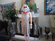 Diane Von Furstenberg 100% Silk Red Multi Resort Sheath Dress Size 2