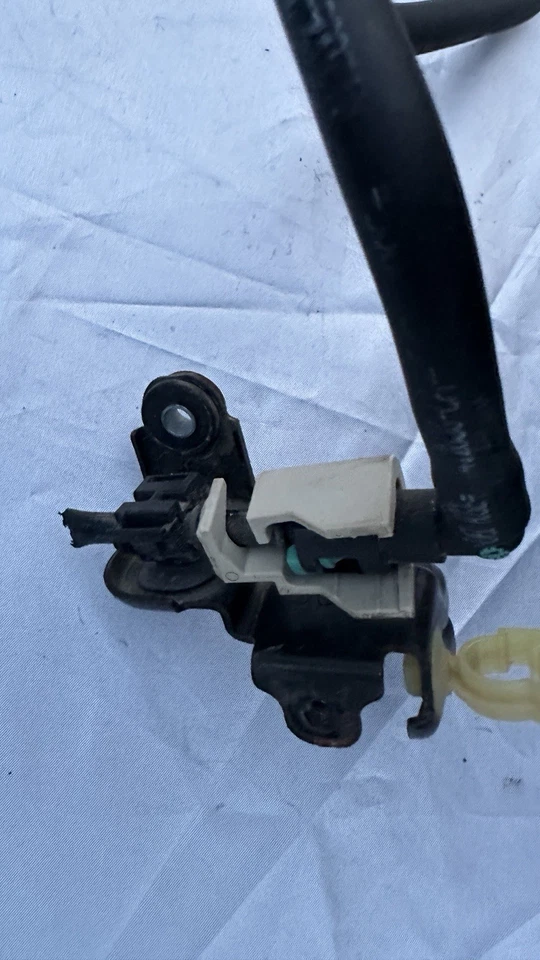 2013-2017 Honda Accord 2.4 Fuel Feed Line OEM - Image 2 of 4