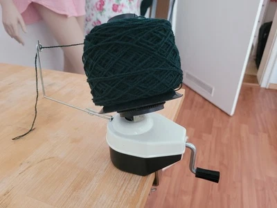 Strickmaschine  Wollwickler - Bild 1 von 4