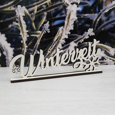 Schriftzug Winterzeit aus Holz – weiße Winterdeko mit Aufsteller Weihnachtsdeko