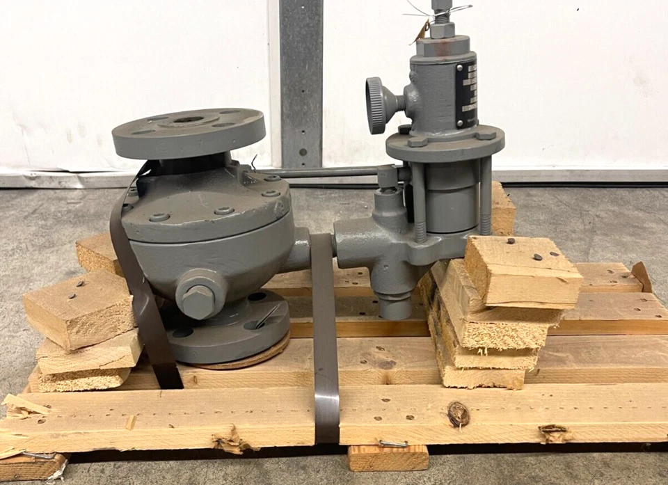 REGULADOR FISHER CONTROLES OPERADO POR PILOTO TIPO 310A-32A