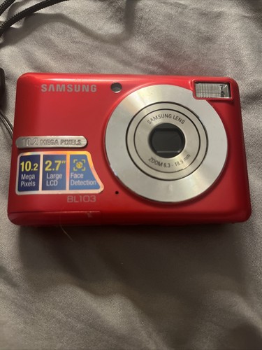 Samsung BL103 10.2MP Digital Camera - Red - Picture 1 of 4