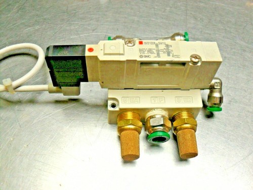 SMC SV3100R-5W1U Solenoid Valve W/ Manifold and all fittings - Picture 2 of 5