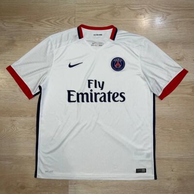 Nike Paris Saint-Germain ホワイトシャツ Nike Paris Saint-Germain ホワイトシャツ 2015