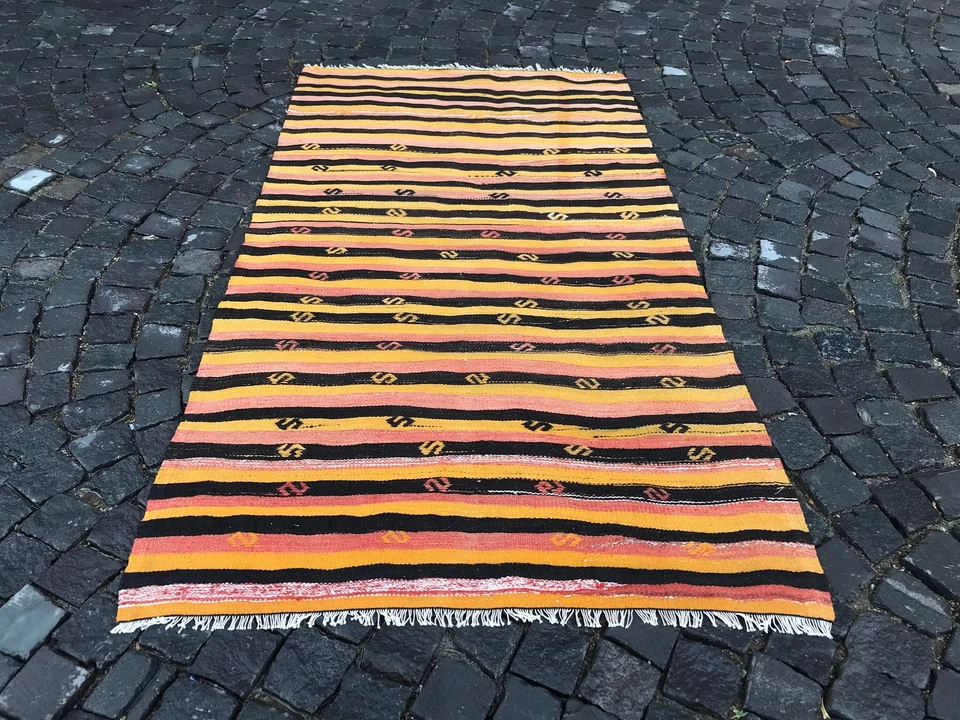 Turkish Antique rug Bohemian Area rug Oushak rug Vintage Rug Handmade Wool rug - Image 3 of 4