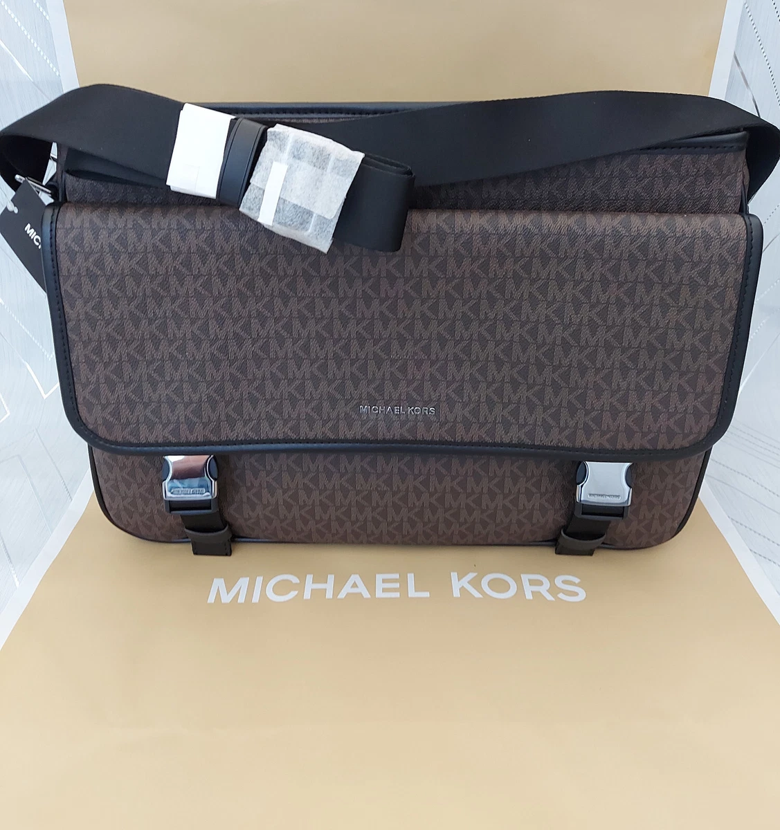 Michael kors logo messenger cheap bag